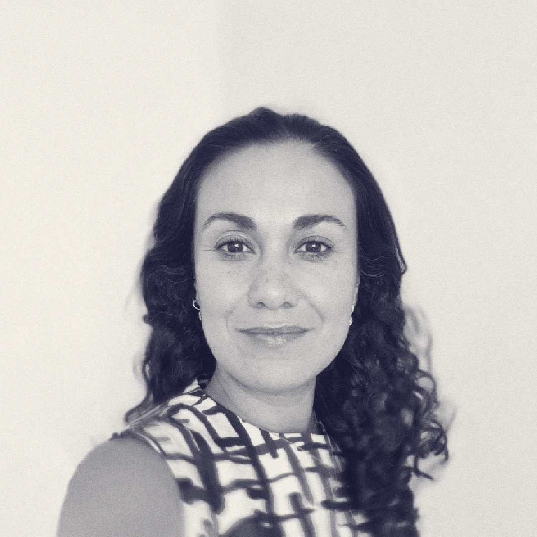 Mónica Bravo Ritmo media